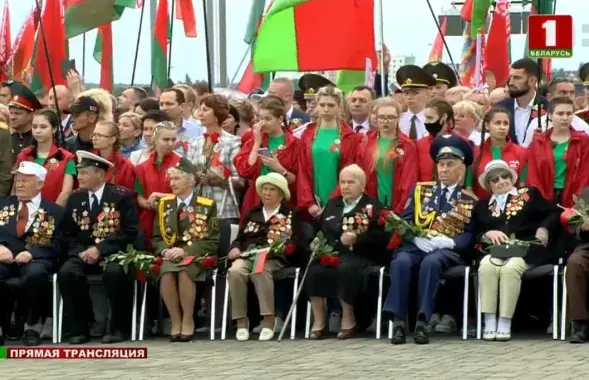 Ветераны, прошедшие войну, не боятся коронавируса / Скриншот из видеотрансляции