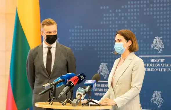 Кіраўнік МЗС Літвы Габрыэлюс Ландсбергіс і Святлана Ціханоўская​ / @tsikhanouskaya