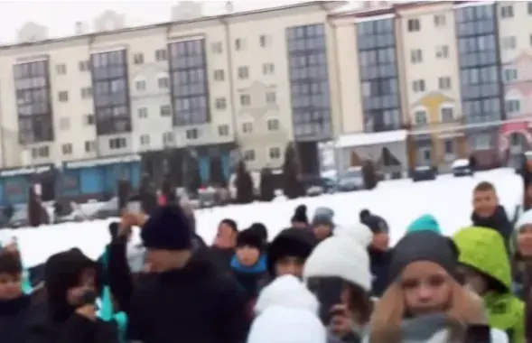 Кадр из видео