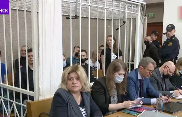 Суд над анархистами и правозащитниками / кадр из телеканала "Беларусь 1"

