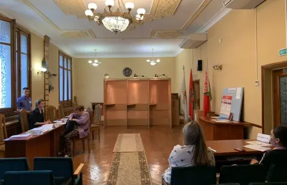 At a polling station / from the Euroradio archive