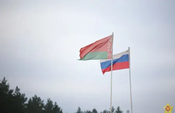Сцягі на беларускім ваенным палігоне&nbsp;/@modmilby
