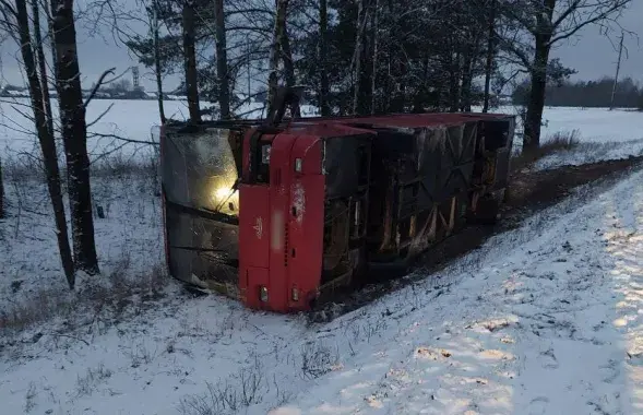 ДТП со школьным автобусом под Солигорском / t.me/pressmvd​