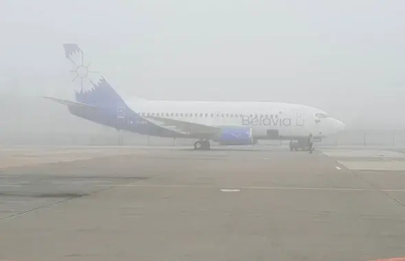 Самалёт у Нацыянальным аэрапорце &quot;Мінск&quot;. Фота: інстаграм-акаўнт @laserv26