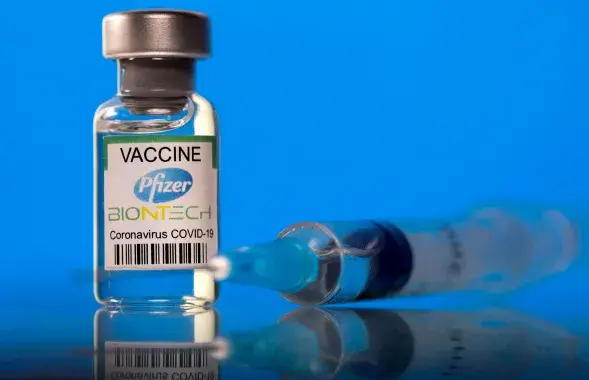 Супрацоўнікаў мінскага офіса Gismart у Кіеве прышчапілі вакцынамі Pfizer і Moderna / Reuters​