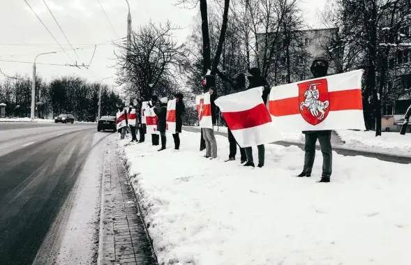 Ланцуг салідарнасьці ў мінскім мікрараёне "Усход" / Еўрарадыё