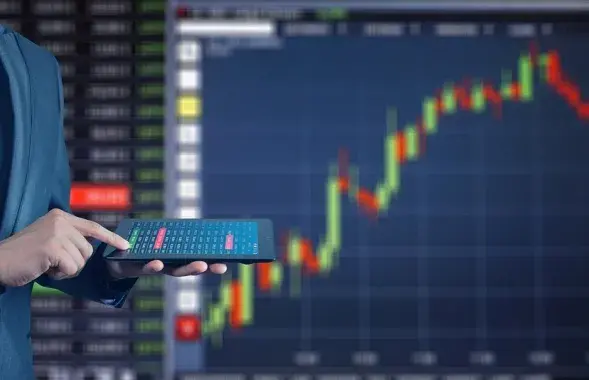 На бирже