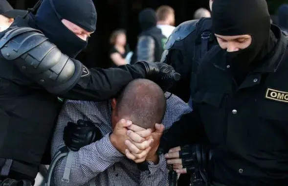 АМАП затрымлівае чалавека, ілюстрацыйнае фота