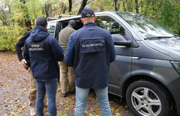 Аперацыю сумесна праводзілі службы Польшчы, Літвы і Германіі з удзелам Еўраюста і Еўрапола