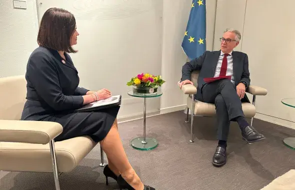 Святлана Ціханоўская і прэзідэнт ПАСЕ Тэадорас Русопулас