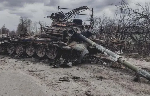 Подбитый российский танк
