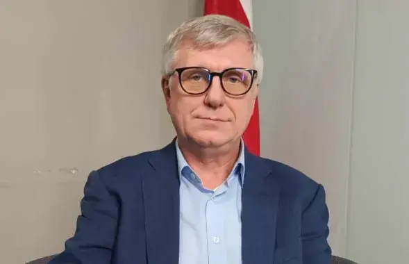 Александр Добровольский 

