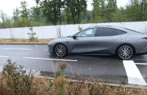 Geely Galaxy E8
