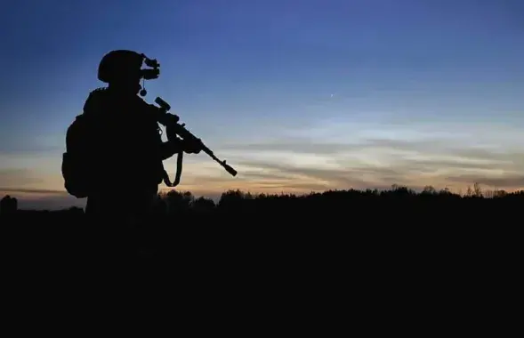Украинский боец на фронте
