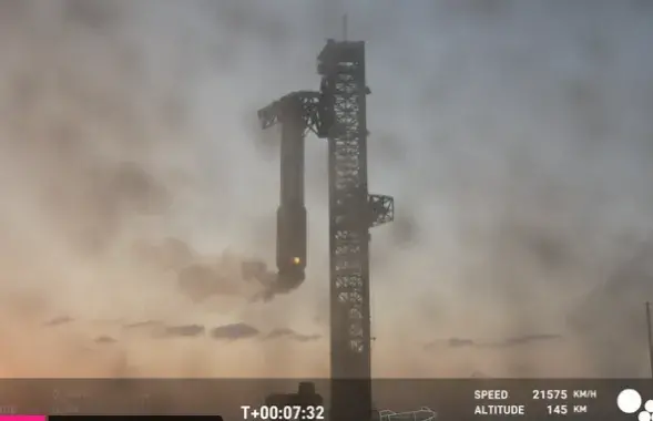 Super Heavy booster
