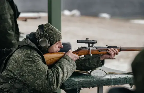 Охотников учат на снайперов
