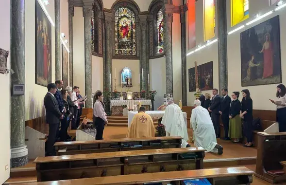 Падчас імшы за беларускіх палітвязняў
