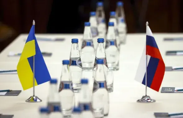 Переговоры Украины и России прошли в Стамбуле
