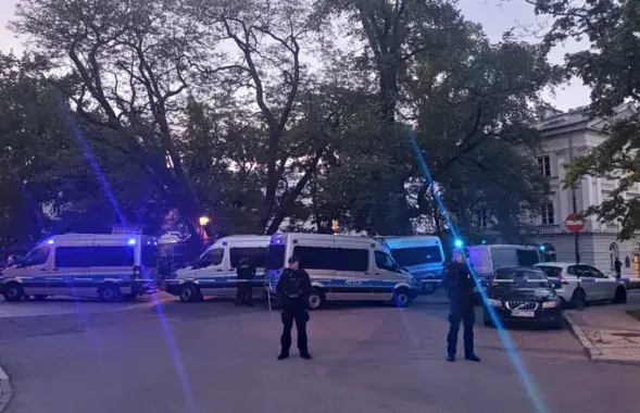 Место трагедии в Варшавском университете
