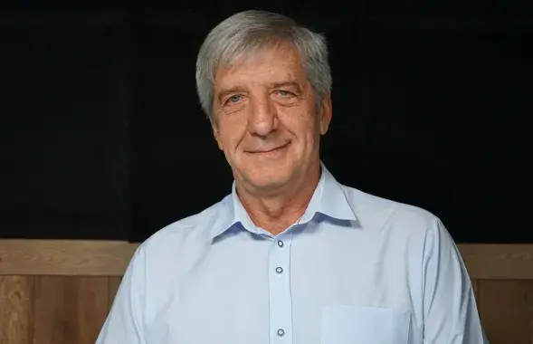 Уладзімір Астапенка
