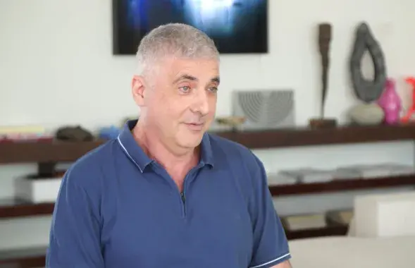 Леанід Неўзлін
