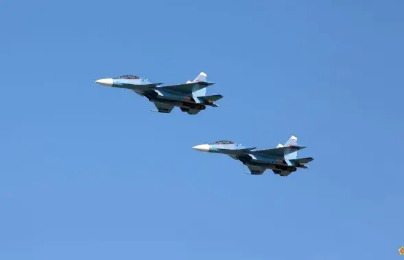 Очередные российские истребители прибыли в Беларусь
