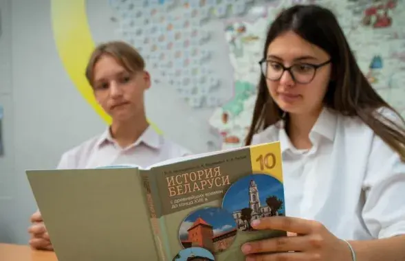 “Будто Беларусь — часть России”. Во что превращают уроки истории в школах

