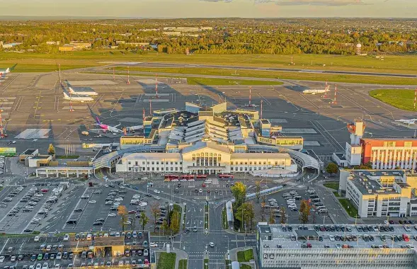 Усяго ляцелі 25 шароў
