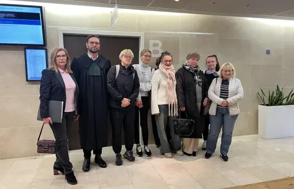 Прысутныя на пасяджэнні 24 кастрычніка
