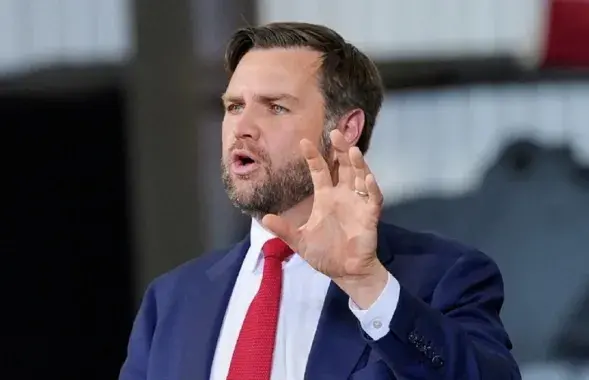 Джэй Дзі Вэнс
