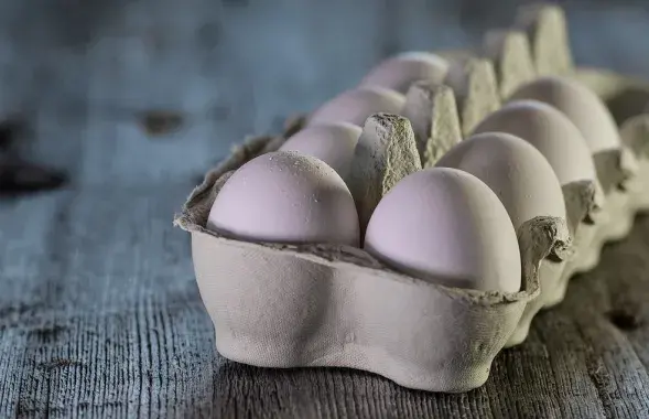 Но больше на товары
