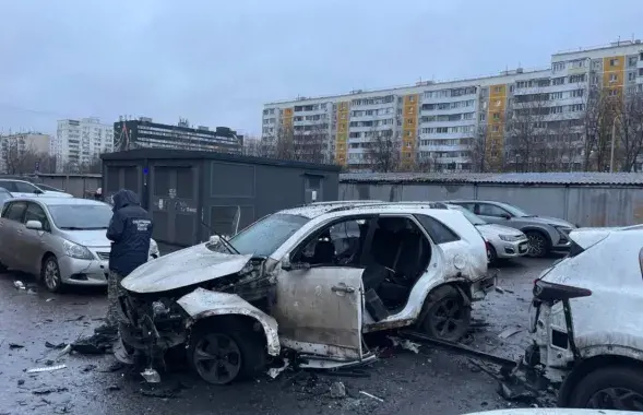 Аўтамабіль Сарварава пасля выбуху
