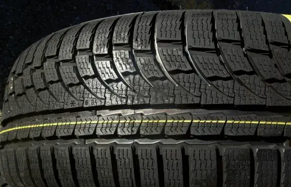 Шина, иллюстративное фото
