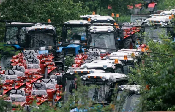 На складах назапасілася прадукцыі на 12 млрд рублёў
