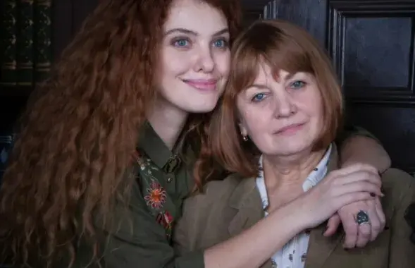 Кацярына Ваданосава з маці Нэлі
