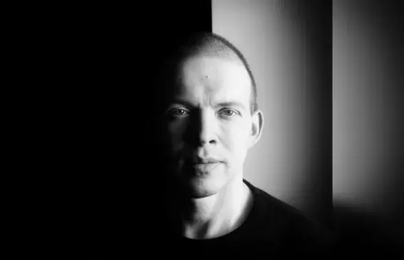 Максім Знак
