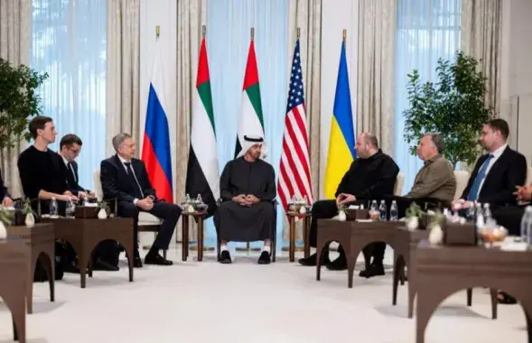 Трёхсторонние переговоры в Абу-Даби
