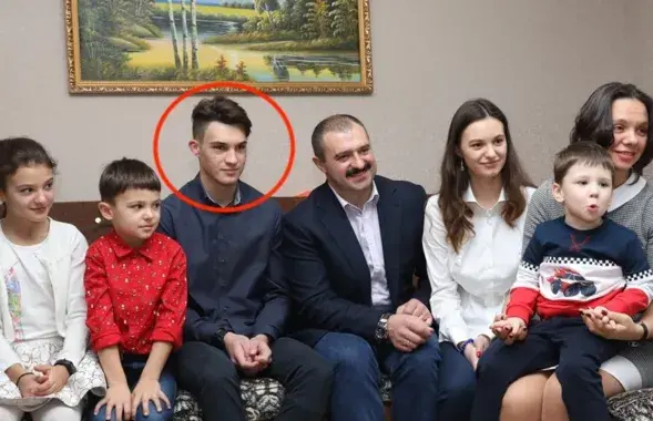 Аляксандр Лукашэнка-малодшы сярод сваякоў
