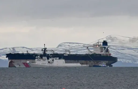 Российский танкер Marinera в Северной Атлантике
