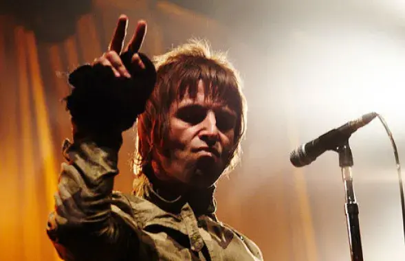 Гітарыст Beady Eye ізноў у гіпсе
