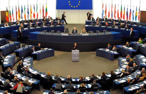 Европарламент может предложить МВФ остановить кредитование Беларуси