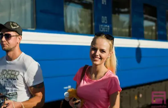 Канкурсанткі "Miss Supranational-2013" схадзілі на хакей (фота)