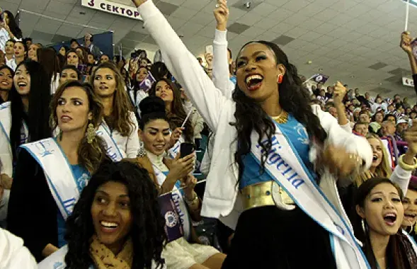 Беларуску на конкурс Miss Supranational праводзіў адзін чалавек (фота)