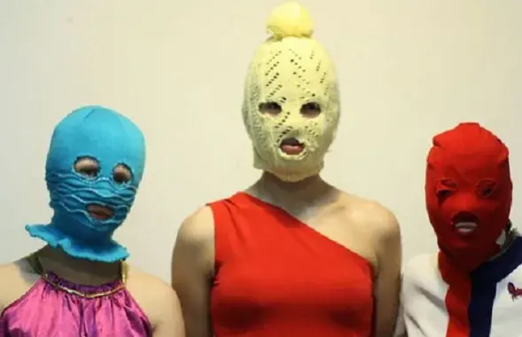 Расійская Дзярждума ўхваліла амністыю Pussy Riot і камандзе "Грынпіс"