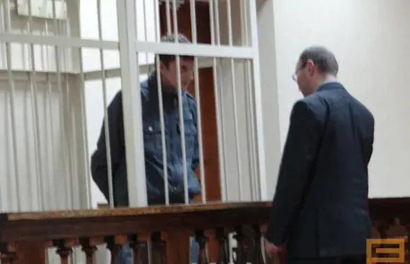 Разгляд скаргі на прысуд Віталю Каўшу перанесены больш як на месяц