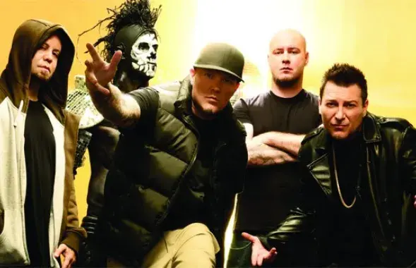 Limp Bizkit: Эпічная лаянка ў Палацы Спорту