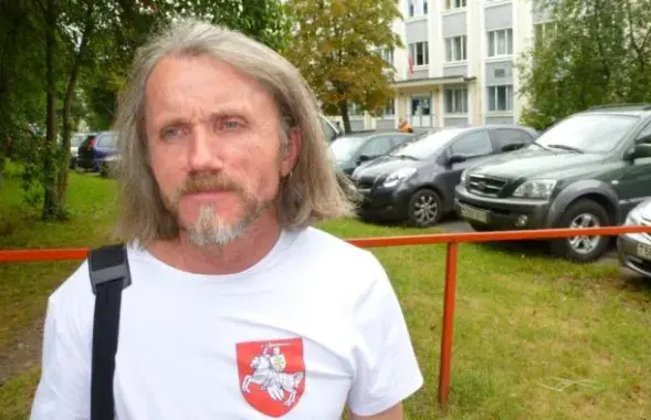 Беларускамоўны магілёвец узяўся за беларусізацыю “Прыёрбанка”