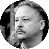 Чаму беларусы лаюць Алексіевіч і абараняюць Алексіевіч?