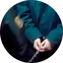Як у органах патлумачылі тое, што чалавека прывялі ў суд на ланцугу, як жывёлу