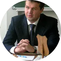 У доцента юрфака БГУ отобрали курс после комментариев к Конституции